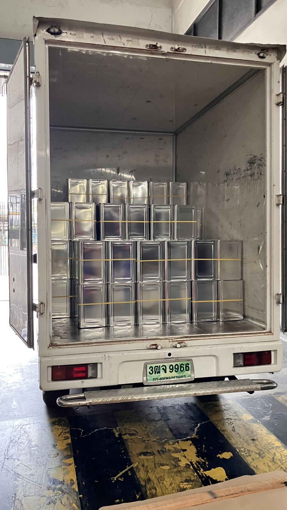 **GT Transport ส่งกำลังใจให้ทุกครอบครัวที่ได้รับผลกระทบจากน้ำท่วม**  ช่วงนี้หลายครอบครัวต้องเผชิญกับความลำบาก ทั้งการเดินทาง การทำงาน และความเสียหายภา