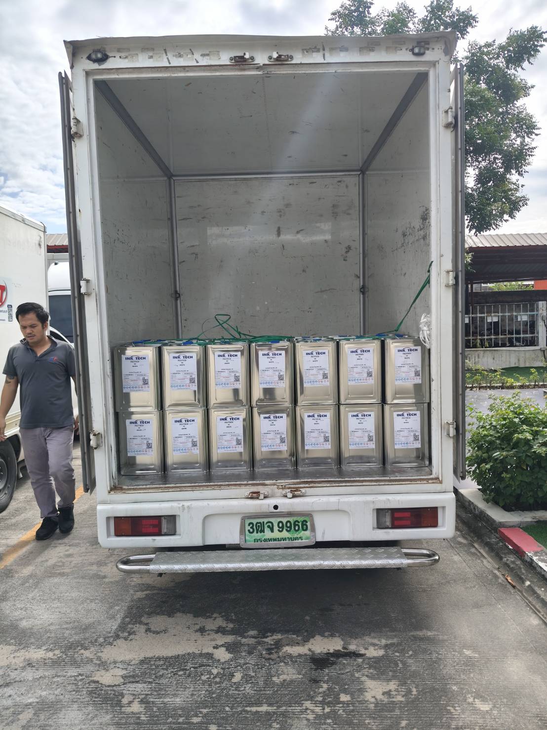 GT Transport  รถรับจ้างสมุทรปราการ  ขนของออนไลน์